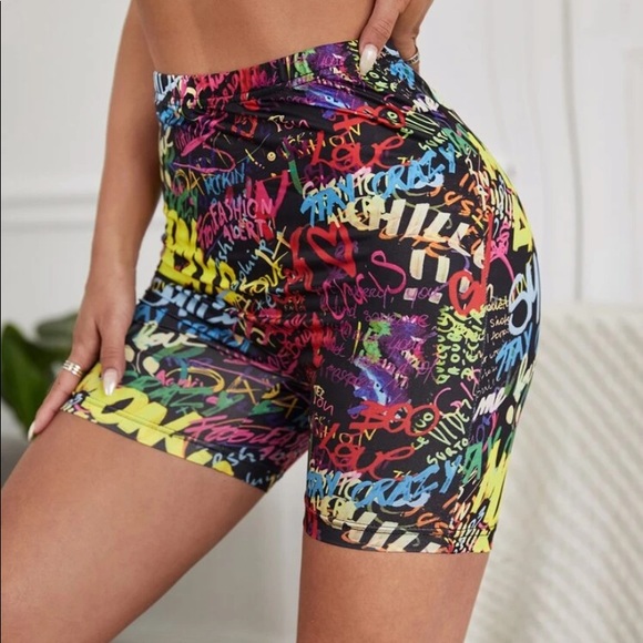 ๐๐ colorful graffiti baker shorts๐๐ - Picture 5 of 5